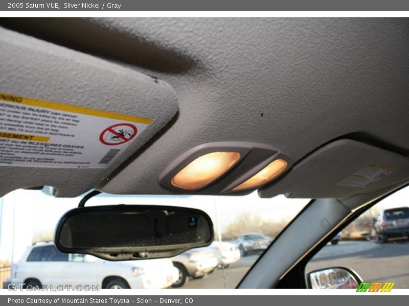 Silver Nickel / Gray 2005 Saturn VUE