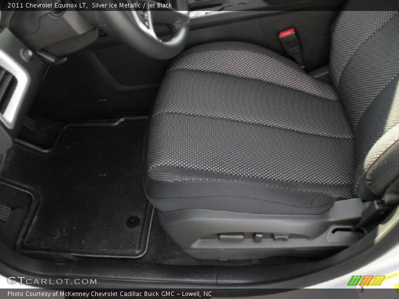 Silver Ice Metallic / Jet Black 2011 Chevrolet Equinox LT