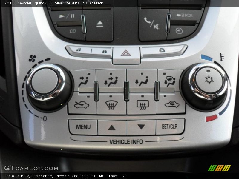 Silver Ice Metallic / Jet Black 2011 Chevrolet Equinox LT
