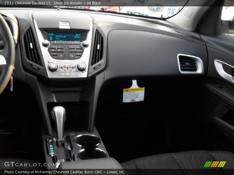 Silver Ice Metallic / Jet Black 2011 Chevrolet Equinox LT