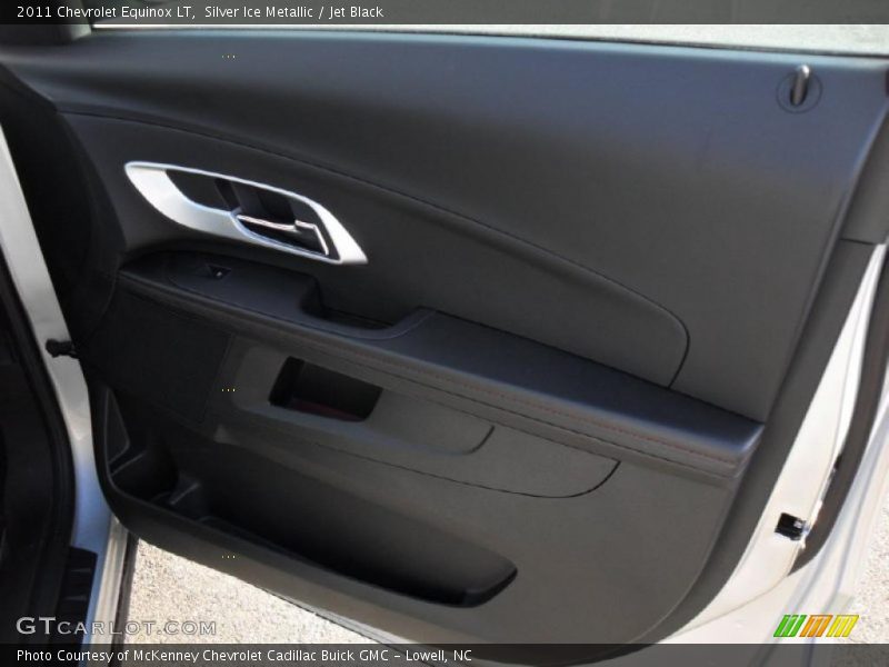 Silver Ice Metallic / Jet Black 2011 Chevrolet Equinox LT