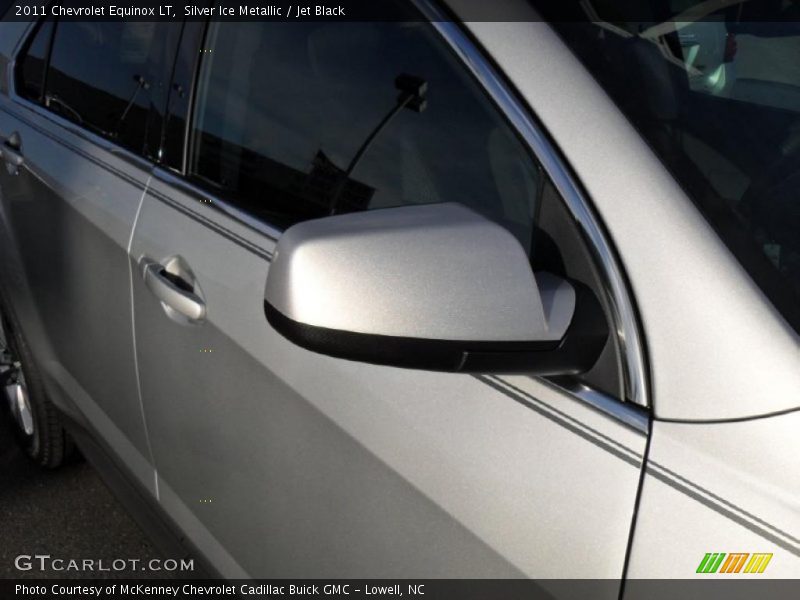 Silver Ice Metallic / Jet Black 2011 Chevrolet Equinox LT