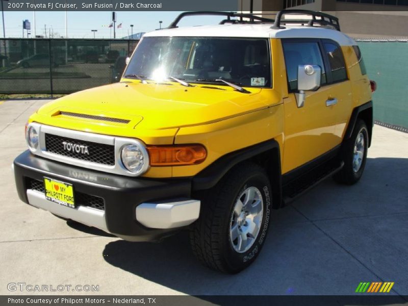 Sun Fusion / Dark Charcoal 2007 Toyota FJ Cruiser