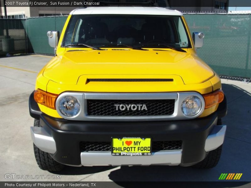 Sun Fusion / Dark Charcoal 2007 Toyota FJ Cruiser