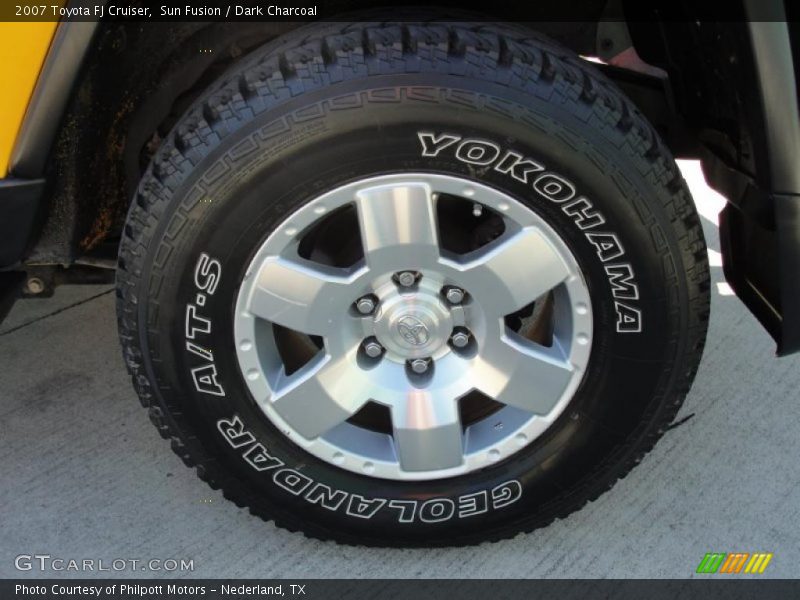 Sun Fusion / Dark Charcoal 2007 Toyota FJ Cruiser