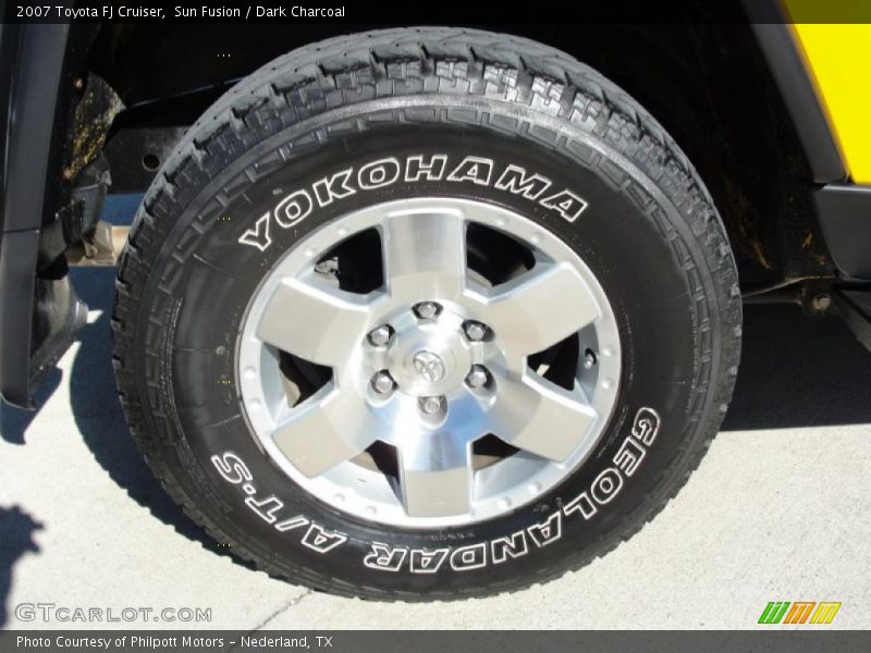 Sun Fusion / Dark Charcoal 2007 Toyota FJ Cruiser