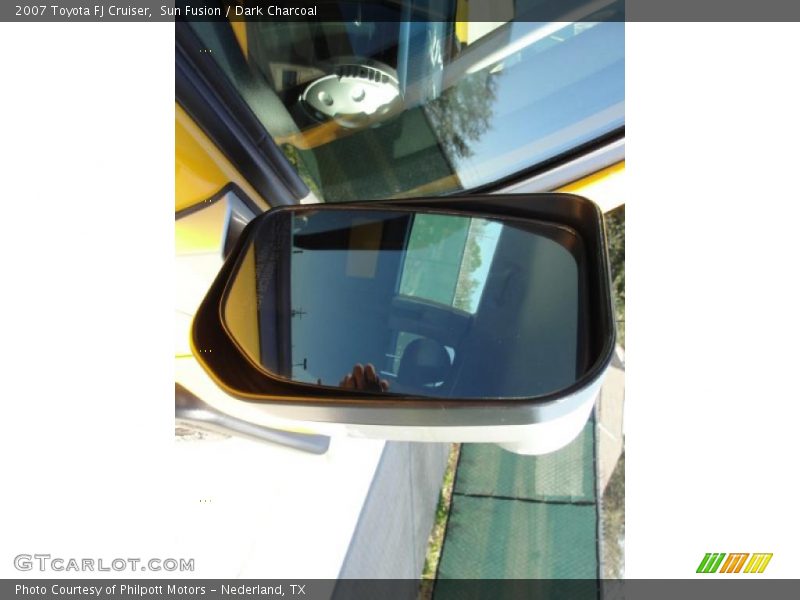 Sun Fusion / Dark Charcoal 2007 Toyota FJ Cruiser