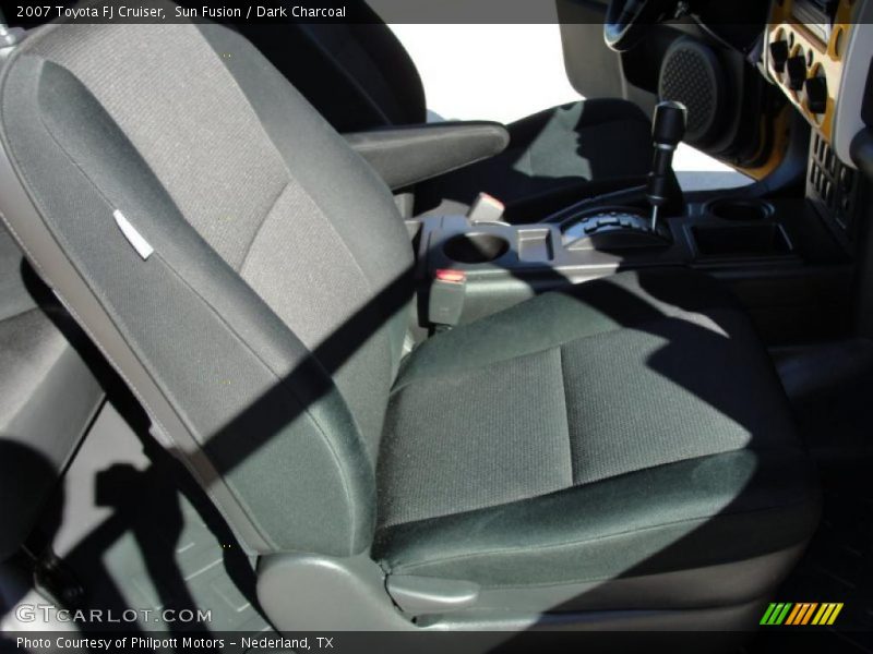 Sun Fusion / Dark Charcoal 2007 Toyota FJ Cruiser