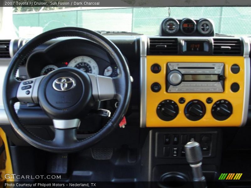 Sun Fusion / Dark Charcoal 2007 Toyota FJ Cruiser