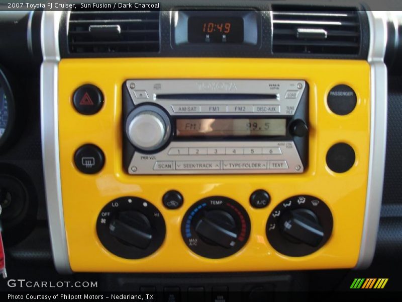 Sun Fusion / Dark Charcoal 2007 Toyota FJ Cruiser