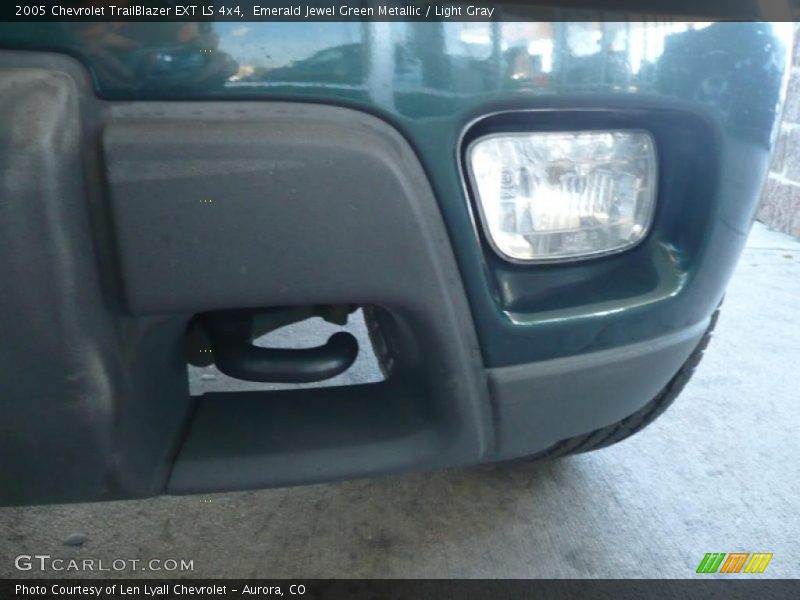 Emerald Jewel Green Metallic / Light Gray 2005 Chevrolet TrailBlazer EXT LS 4x4