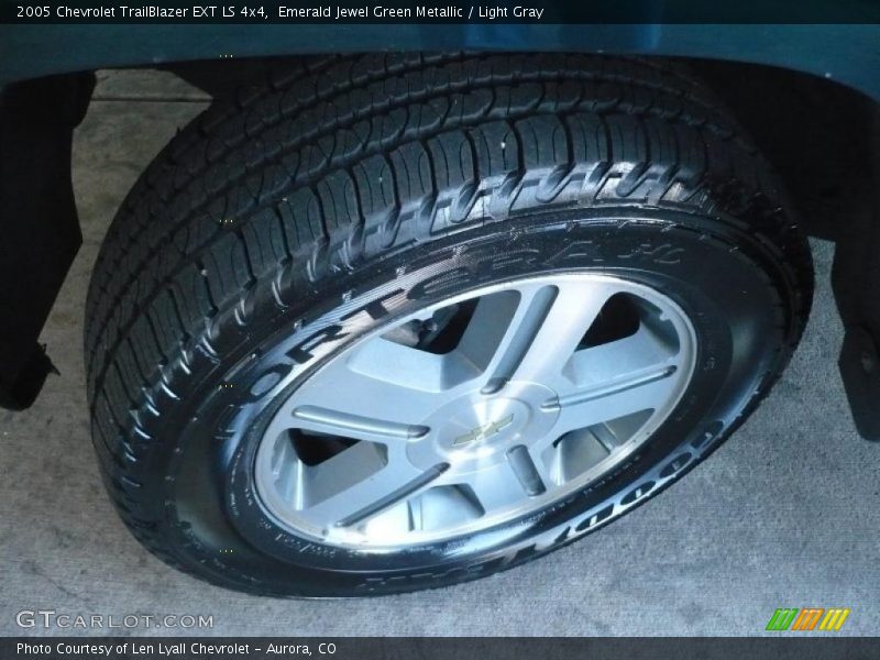Emerald Jewel Green Metallic / Light Gray 2005 Chevrolet TrailBlazer EXT LS 4x4
