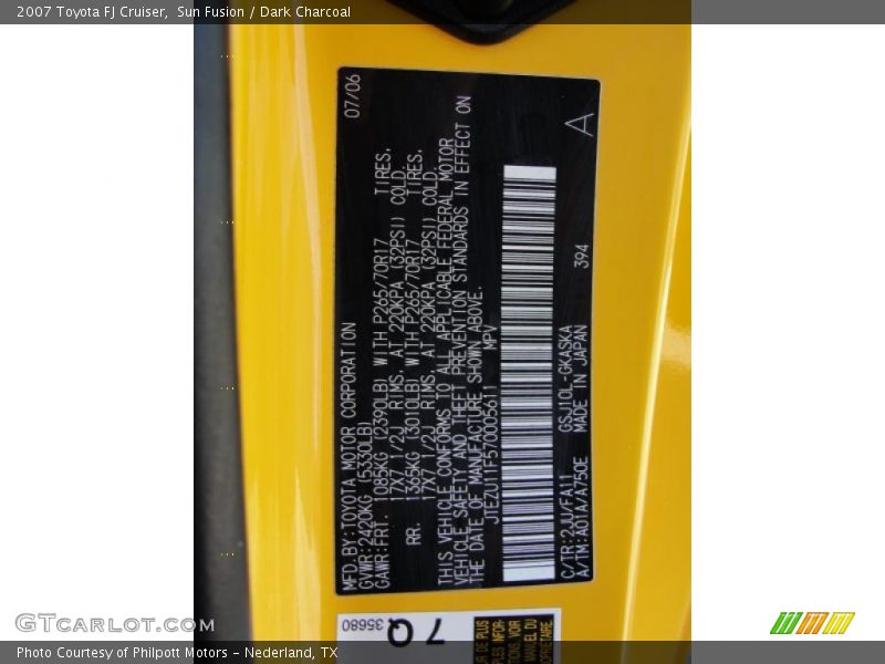 Sun Fusion / Dark Charcoal 2007 Toyota FJ Cruiser