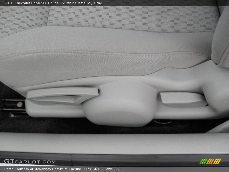 Silver Ice Metallic / Gray 2010 Chevrolet Cobalt LT Coupe