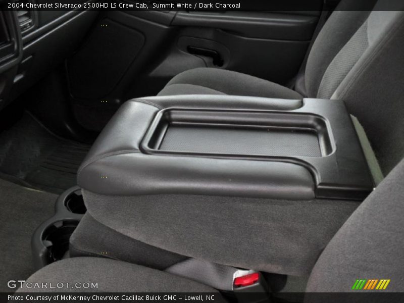 Summit White / Dark Charcoal 2004 Chevrolet Silverado 2500HD LS Crew Cab
