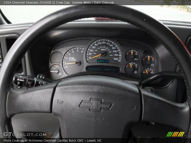 Summit White / Dark Charcoal 2004 Chevrolet Silverado 2500HD LS Crew Cab