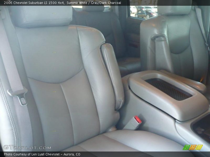 Summit White / Gray/Dark Charcoal 2006 Chevrolet Suburban LS 1500 4x4