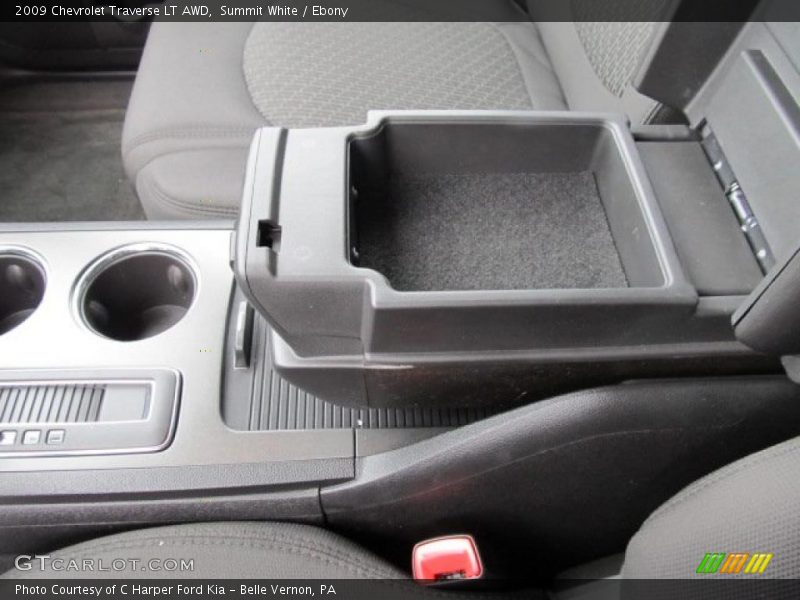 Summit White / Ebony 2009 Chevrolet Traverse LT AWD