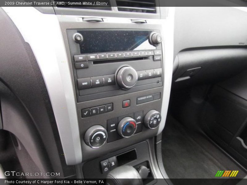 Summit White / Ebony 2009 Chevrolet Traverse LT AWD