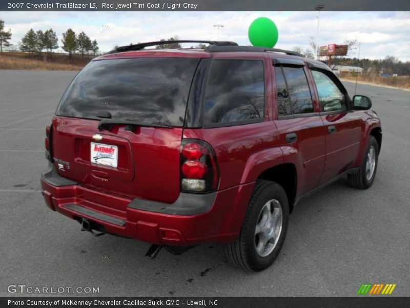 Red Jewel Tint Coat / Light Gray 2007 Chevrolet TrailBlazer LS