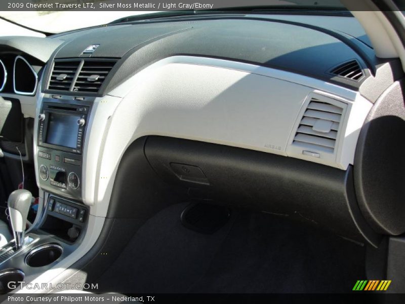 Silver Moss Metallic / Light Gray/Ebony 2009 Chevrolet Traverse LTZ