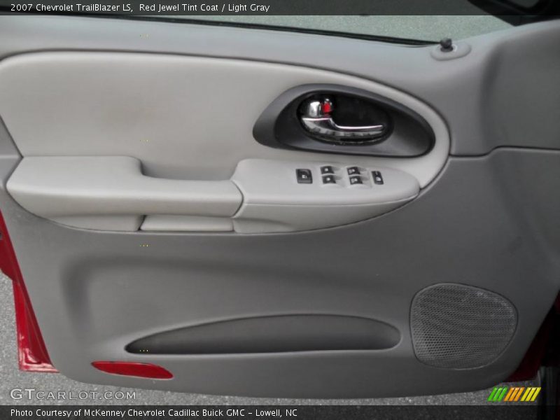 Red Jewel Tint Coat / Light Gray 2007 Chevrolet TrailBlazer LS