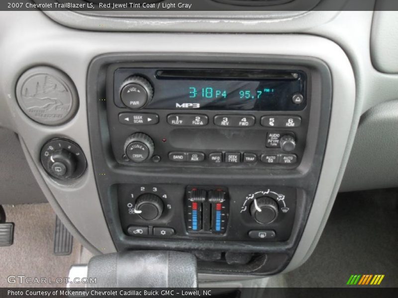 Red Jewel Tint Coat / Light Gray 2007 Chevrolet TrailBlazer LS