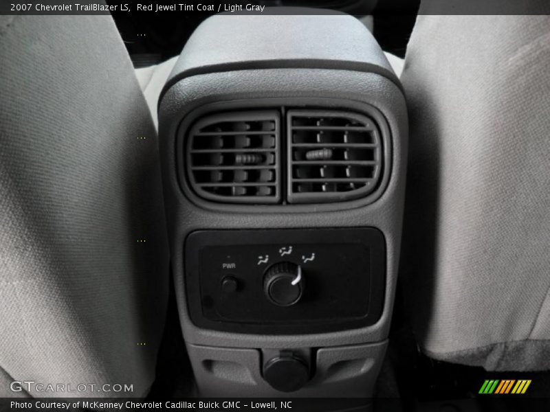 Red Jewel Tint Coat / Light Gray 2007 Chevrolet TrailBlazer LS
