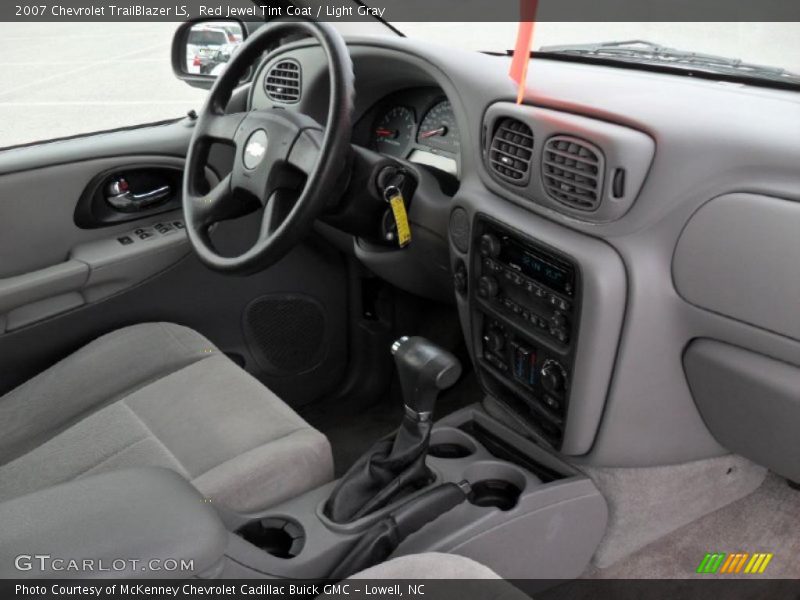 Red Jewel Tint Coat / Light Gray 2007 Chevrolet TrailBlazer LS