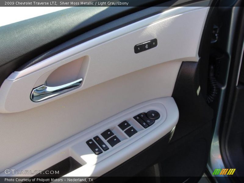 Silver Moss Metallic / Light Gray/Ebony 2009 Chevrolet Traverse LTZ