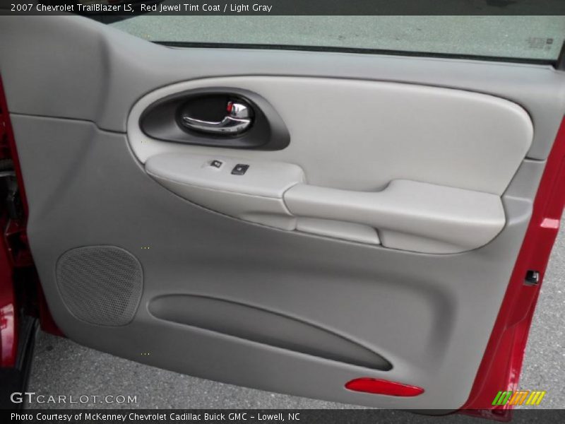 Red Jewel Tint Coat / Light Gray 2007 Chevrolet TrailBlazer LS