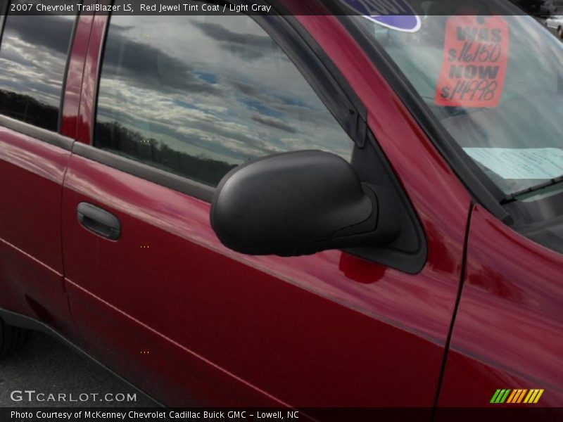 Red Jewel Tint Coat / Light Gray 2007 Chevrolet TrailBlazer LS