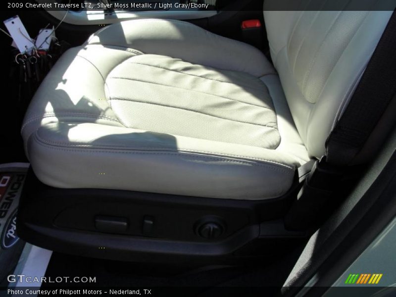 Silver Moss Metallic / Light Gray/Ebony 2009 Chevrolet Traverse LTZ