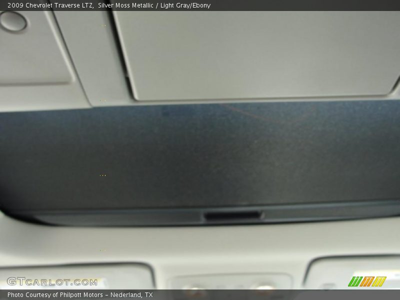 Silver Moss Metallic / Light Gray/Ebony 2009 Chevrolet Traverse LTZ