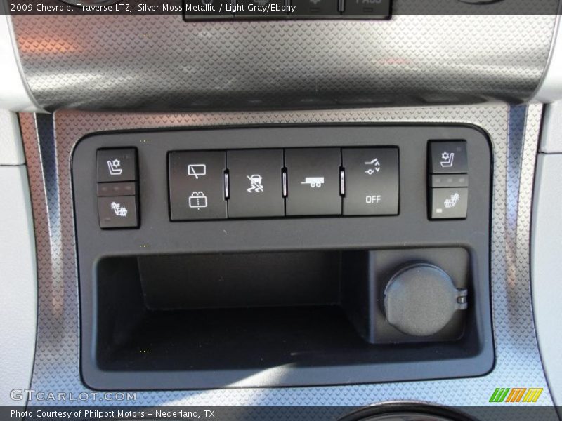 Controls of 2009 Traverse LTZ