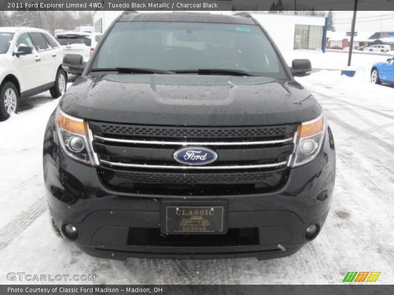 Tuxedo Black Metallic / Charcoal Black 2011 Ford Explorer Limited 4WD