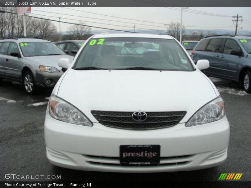 Super White / Taupe 2002 Toyota Camry XLE V6