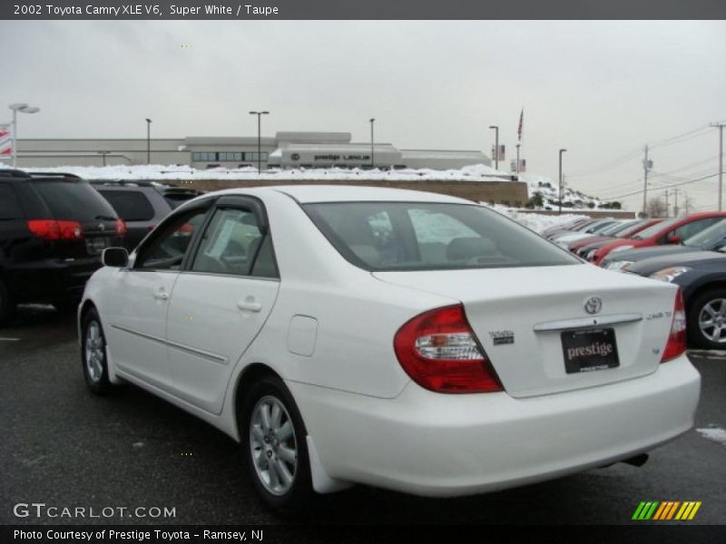 Super White / Taupe 2002 Toyota Camry XLE V6
