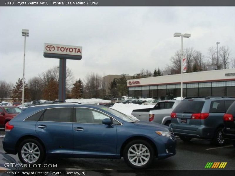 Tropical Sea Metallic / Gray 2010 Toyota Venza AWD