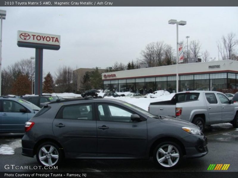 Magnetic Gray Metallic / Ash Gray 2010 Toyota Matrix S AWD