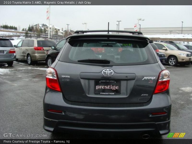 Magnetic Gray Metallic / Ash Gray 2010 Toyota Matrix S AWD