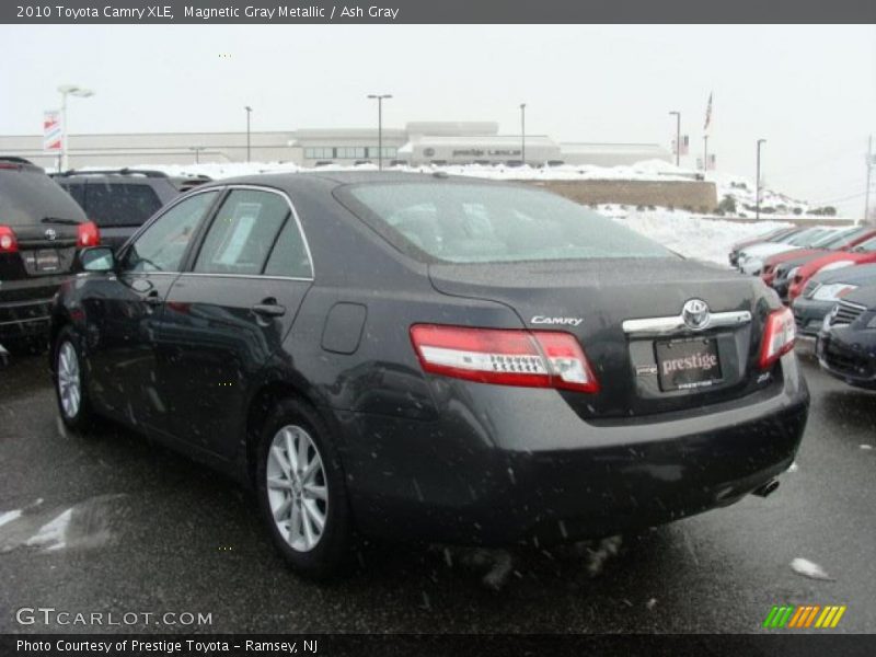 Magnetic Gray Metallic / Ash Gray 2010 Toyota Camry XLE