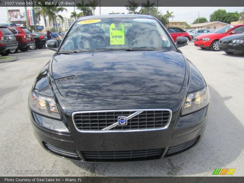 Black / Off-Black 2007 Volvo S40 2.4i