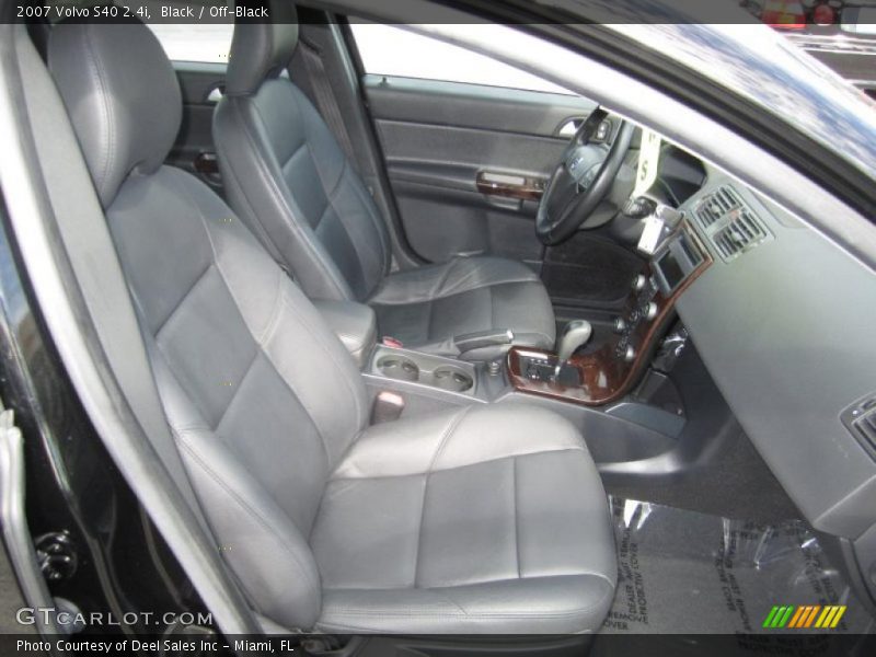 Black / Off-Black 2007 Volvo S40 2.4i