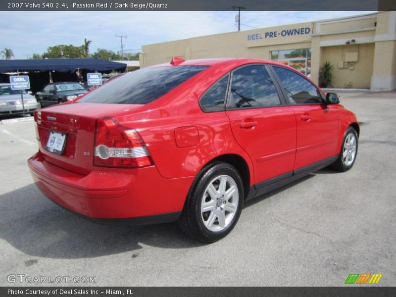 Passion Red / Dark Beige/Quartz 2007 Volvo S40 2.4i