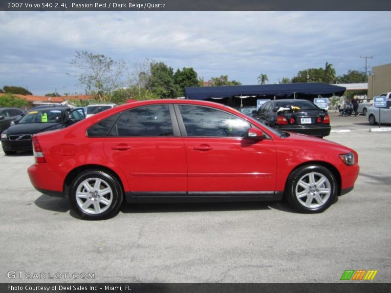 Passion Red / Dark Beige/Quartz 2007 Volvo S40 2.4i