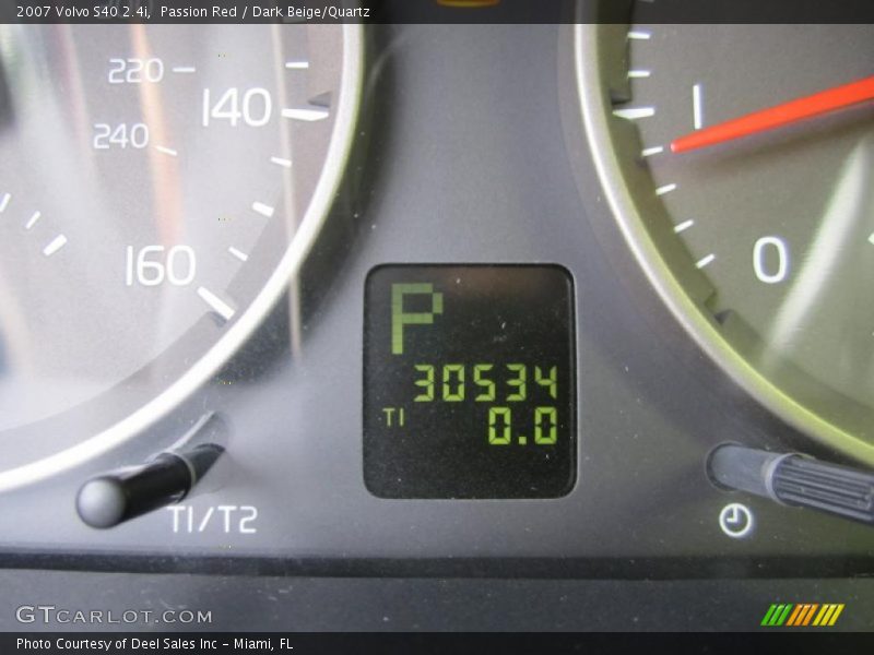 Passion Red / Dark Beige/Quartz 2007 Volvo S40 2.4i