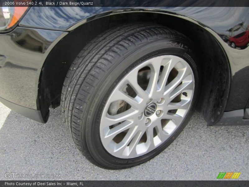 Black / Dark Beige/Quartz 2006 Volvo S40 2.4i