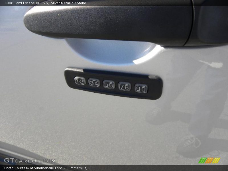 Silver Metallic / Stone 2008 Ford Escape XLT V6