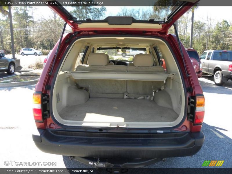 Red Pearl Metallic / Beige 1997 Nissan Pathfinder SE 4x4